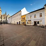 Cute In The Heart Of Old Town *